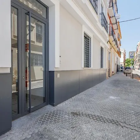 Apartment Oasis In The Heart Of - 2 Bedroom With Free Parking Seville