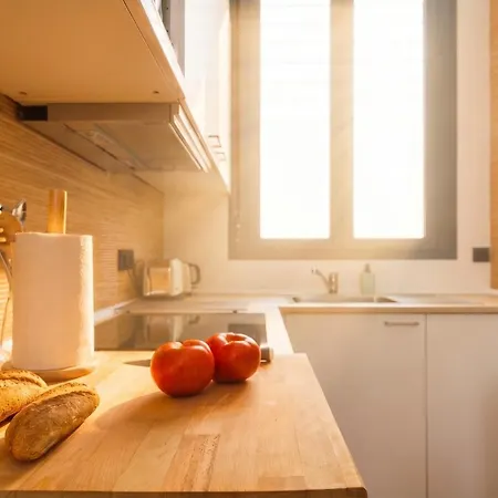 Oasis In The Heart Of - 2 Bedroom With Free Parking * Seville