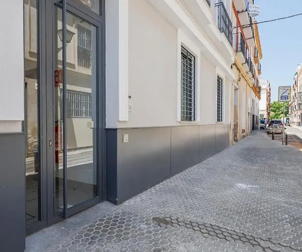 Apartment Oasis In The Heart Of - 2 Bedroom With Free Parking Seville