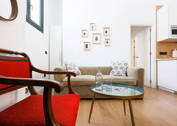 Oasis In The Heart Of - 2 Bedroom With Free Parking Seville